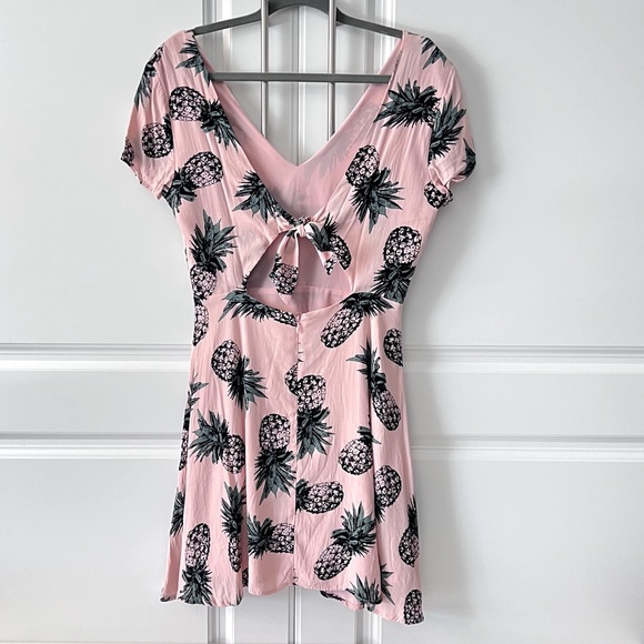 BB Dakota by Steve Madden Pineapple Print Tie Back Fit & Flare Dress - Picture 7 of 9